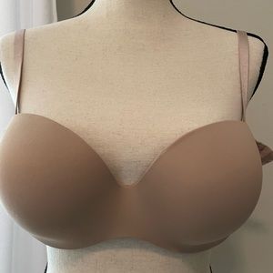 Never worn. Maidenform push-up, adjustable strap bra size 36B. Strapless option